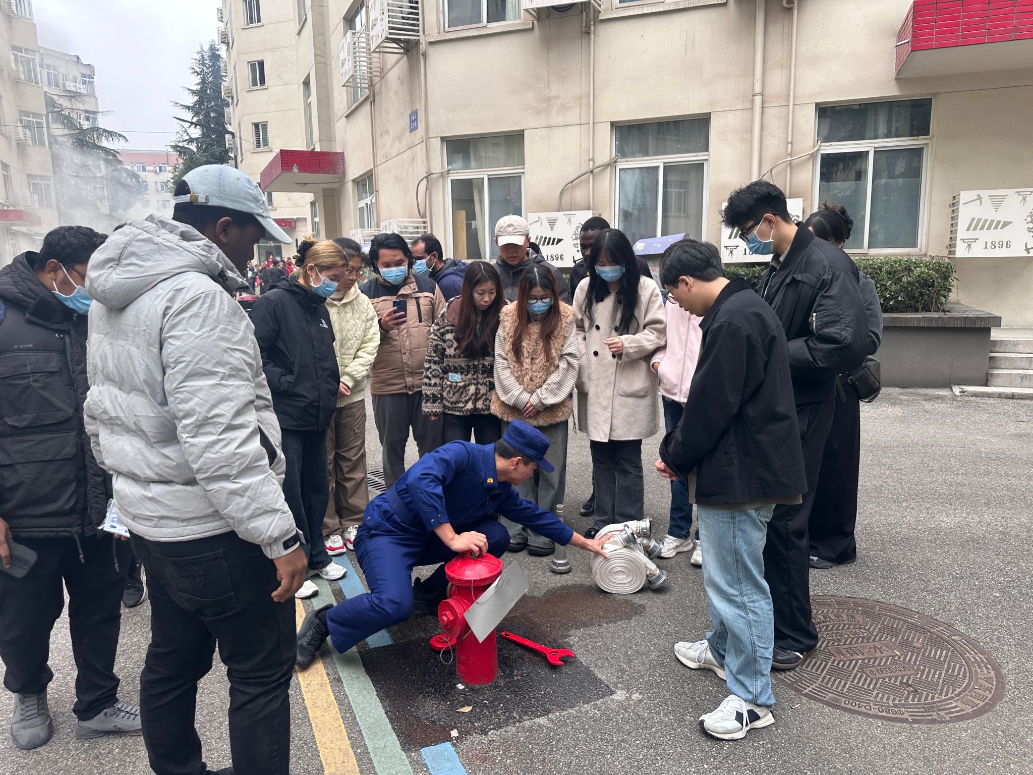 九里学生